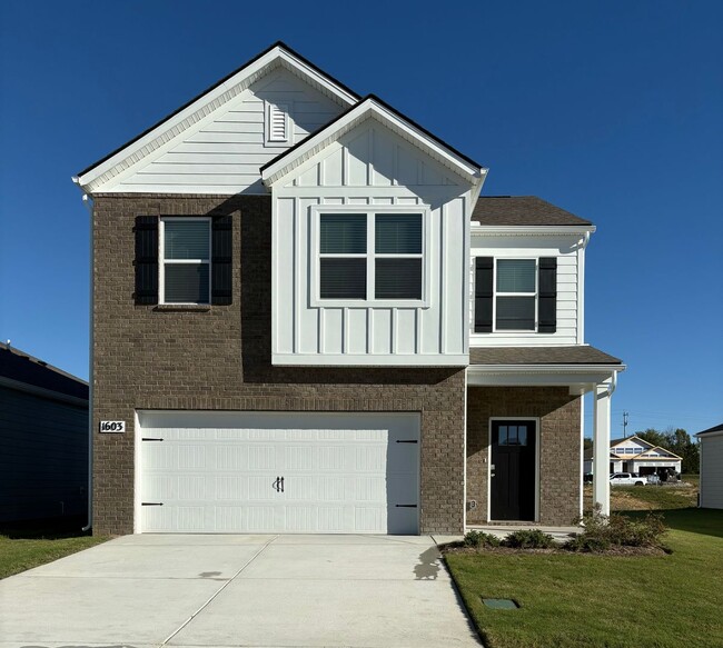 Building Photo - 4 Bedroom, 2.5 Bath and 2 Car Garage in Hartmann Crossing!
