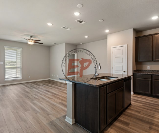 Photo - 1304 Elise Ave