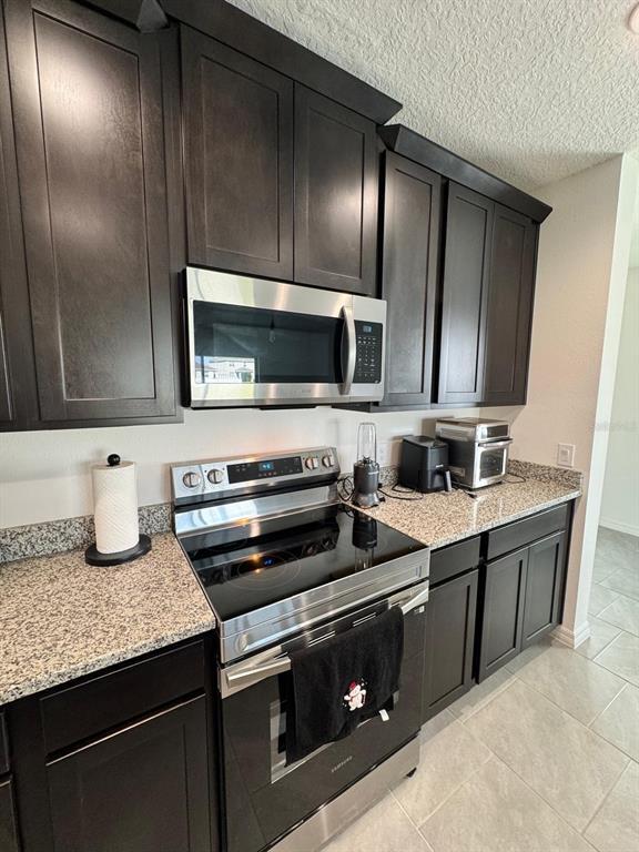 Photo - 2561 Starry Pt