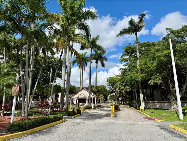 Building Photo - 9435 SW 140th Ct Unit 9435