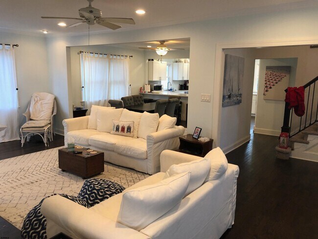 Photo - 4800 Atlantic Ave