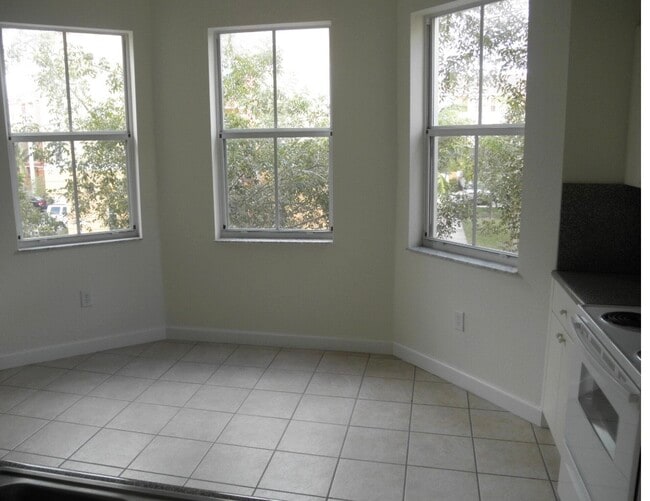 Photo - 2906 Shoma Dr