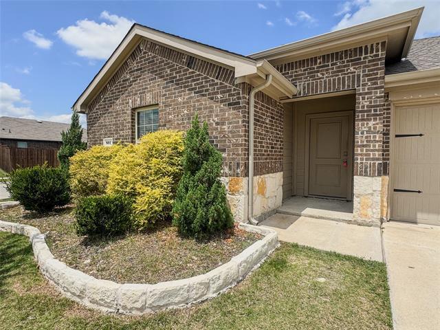Photo - 801 Meadow Creek Ln