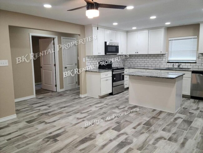 Photo - 1108 N 3rd St