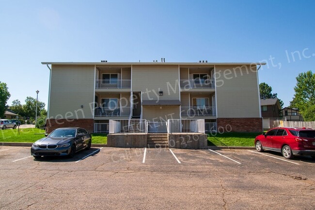 Building Photo - 2153 27th Ave Ct Unit #6