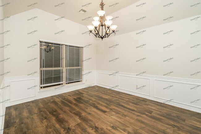 Photo - 13313 E 43rd St