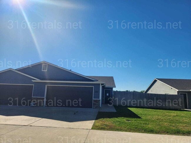 Building Photo - 1813 E 69th Ct N Unit 1813 E 69th Ct N