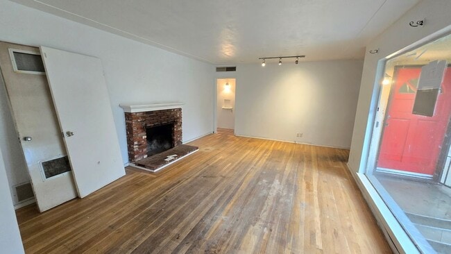 Photo - 1235 W Dayton Ave