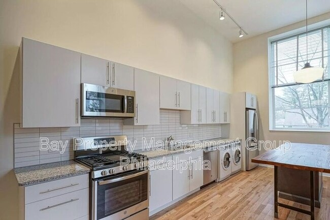 Building Photo - 1400 E Willow Grove Ave Unit 7 Rental