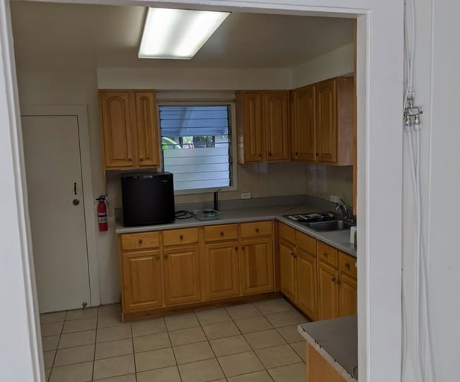 Photo - 749 Ekela Ave