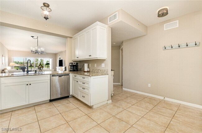 Photo - 10020 Maddox Ln Unidad 210