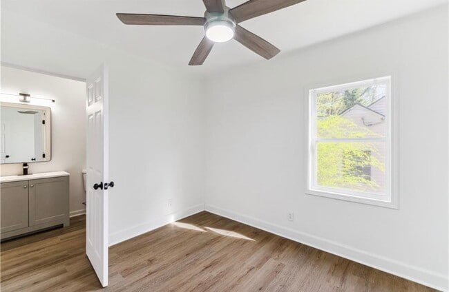 437 Collier Ridge Dr NW Unidad Room #2 with shared bath