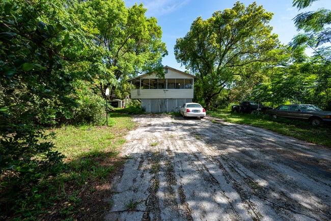 Photo - 1094 N Lakewood Ave Unit West
