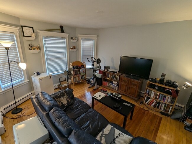 Photo - 376 Fellsway W