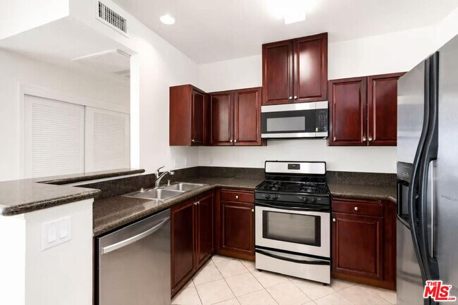 13941 Sherman Way Unit 205