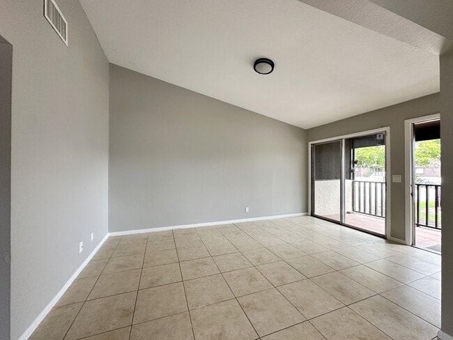 Photo - 5324 Bosque Ln Unidad 92