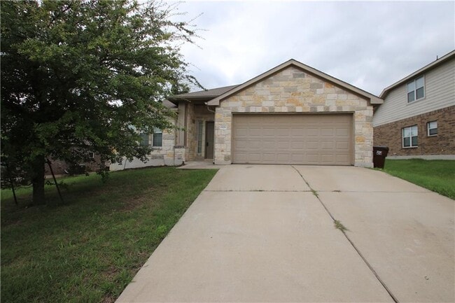 Building Photo - 1528 Haynie Bend