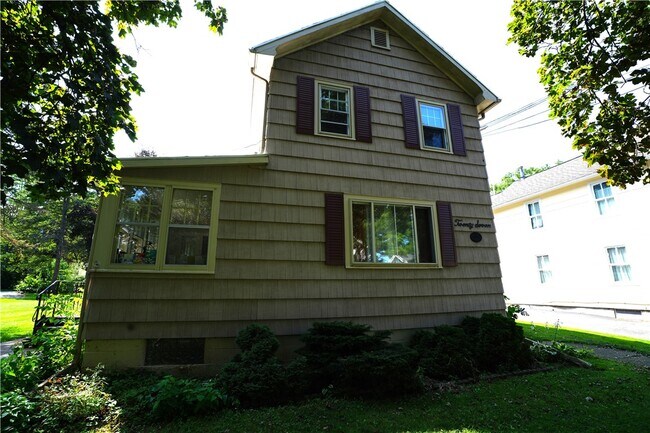 Photo - 27 Boughton Ave