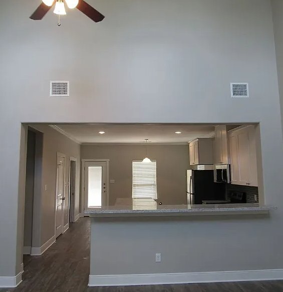 Photo - 122 Waverly Dr