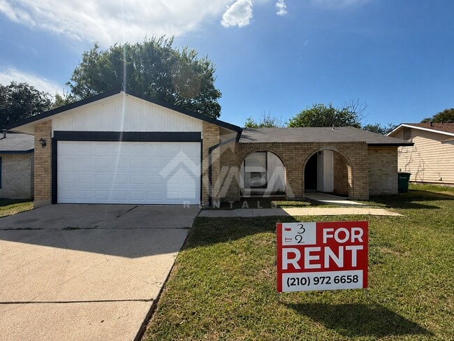 Building Photo - 827 Blue Astor Dr