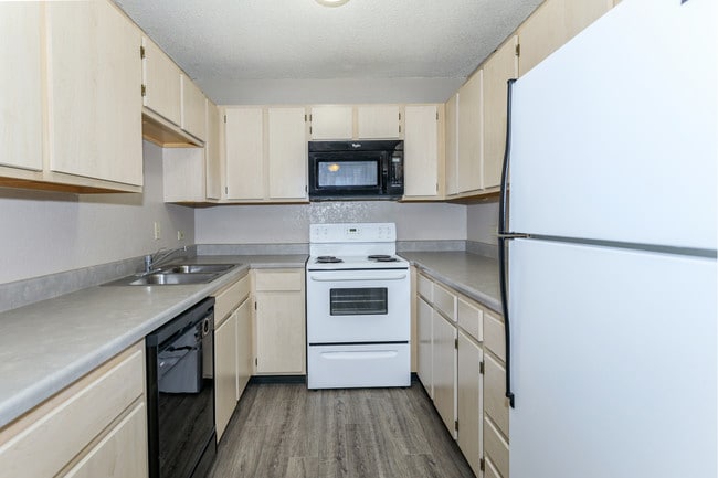 Photo - Regency Heights