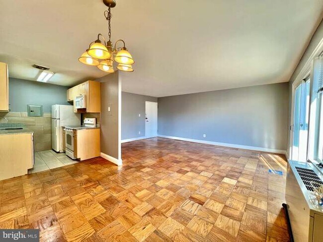 Photo - 1009 Chillum Rd Unit 202