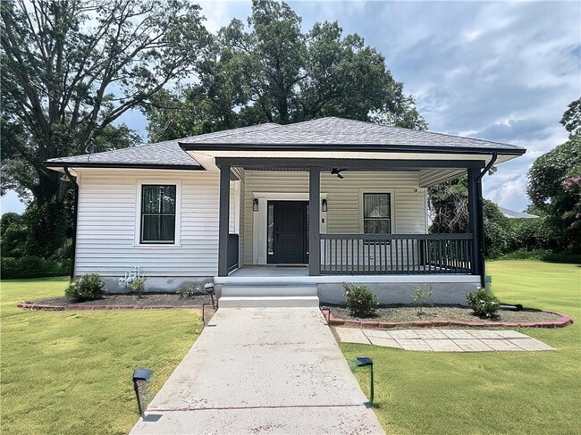 Photo - 1701 Lanier Dr SW House