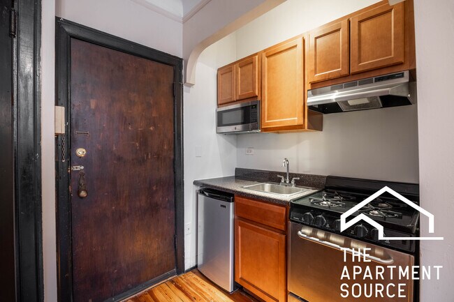 Photo - 948 W Cuyler Ave Unit 314