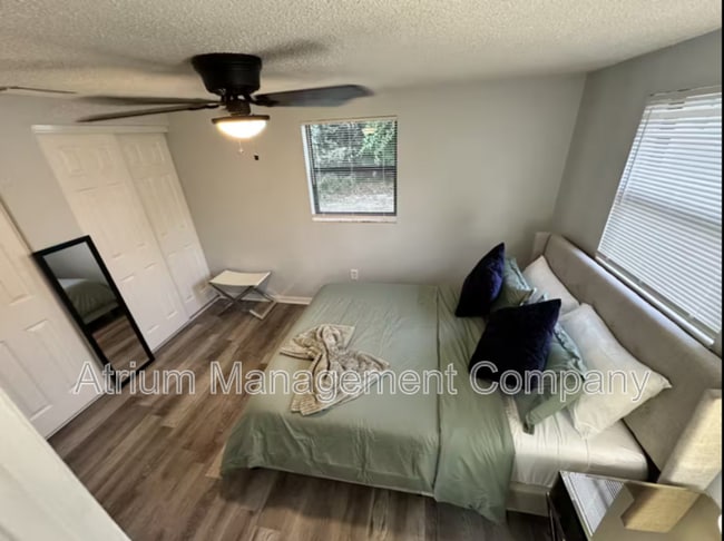 Photo - 9606 N 46th St