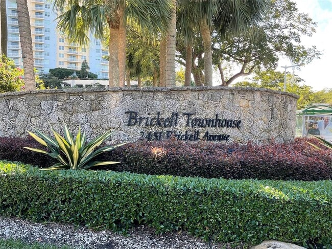 Building Photo - 2451 Brickell Ave Unit 19B