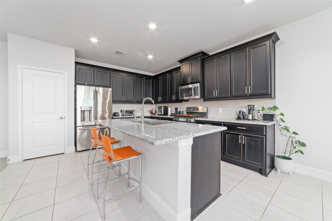 Photo - 728 Lake Lacosta Dr