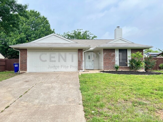 Building Photo - Charming 3/2/2 in Lake Dallas ISD For Rent!