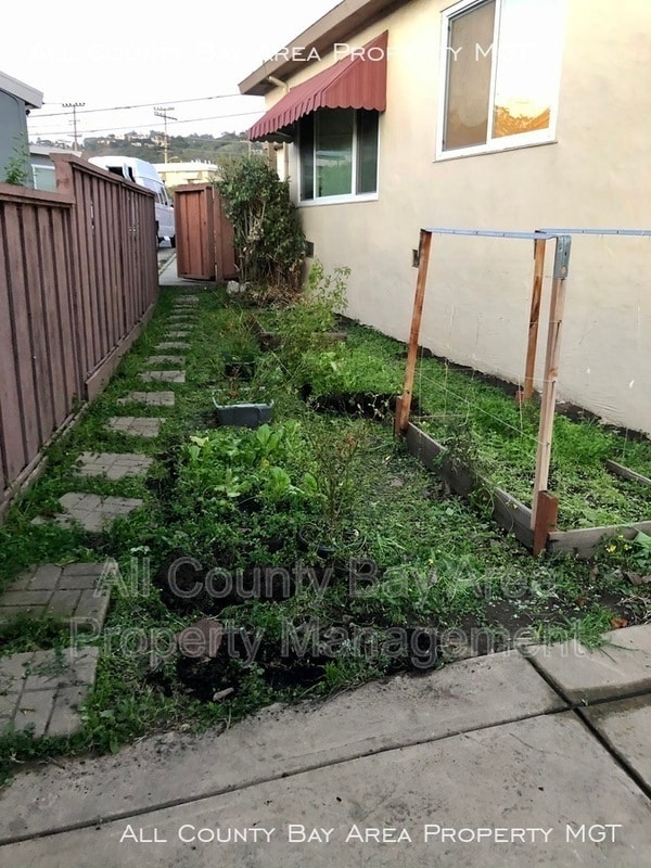 Photo - 1031 Ranchito Ct