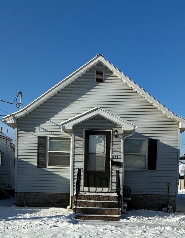 Building Photo - 1731 Ferguson St Unit 2