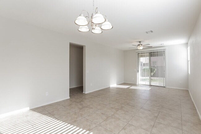 Photo - 2202 W Gold Dust Ave