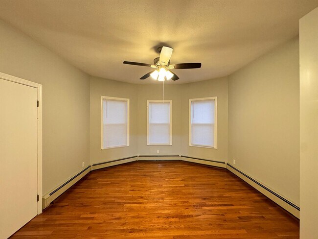 Photo - 10 Pearl Street Pl Unit 3