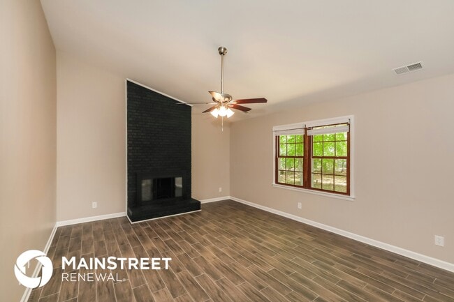 Photo - 6200 Oak Glen Ln