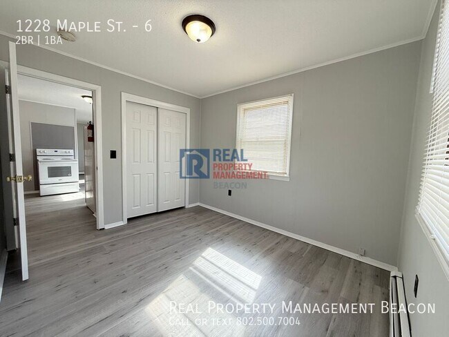 Photo - 1228 Maple St Unidad 6