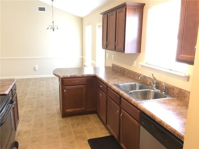 Photo - 9472 Fox Ct W