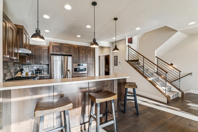 Building Photo - 3369 E Exacta Ln