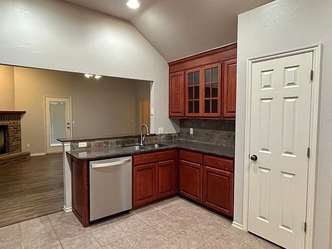 Photo - Great 3 Bed 2 Bath Home in Coffee Creek!!