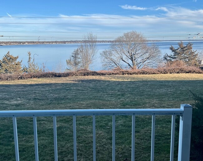 Photo - 4100 Post Rd Unit 3