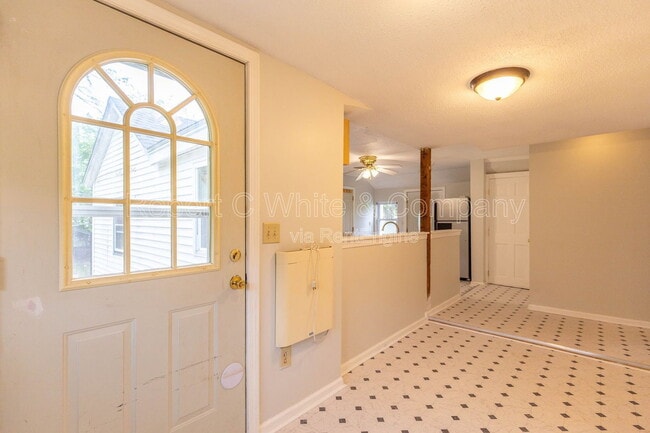 Photo - 257 Scantic Rd