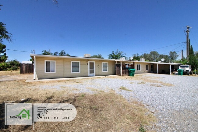 Building Photo - 5410 Happy Valley Rd Unit 2