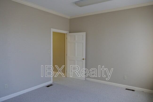 Photo - 112 Market St