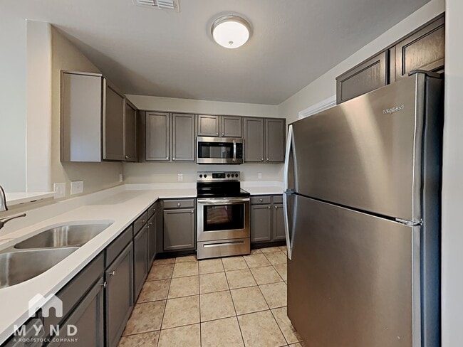 Photo - 12105 W Flores Dr