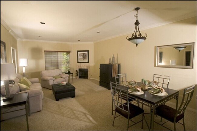 Photo - 4205 Cahuenga Blvd