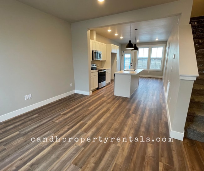 Photo - 6075 Northstead Ave