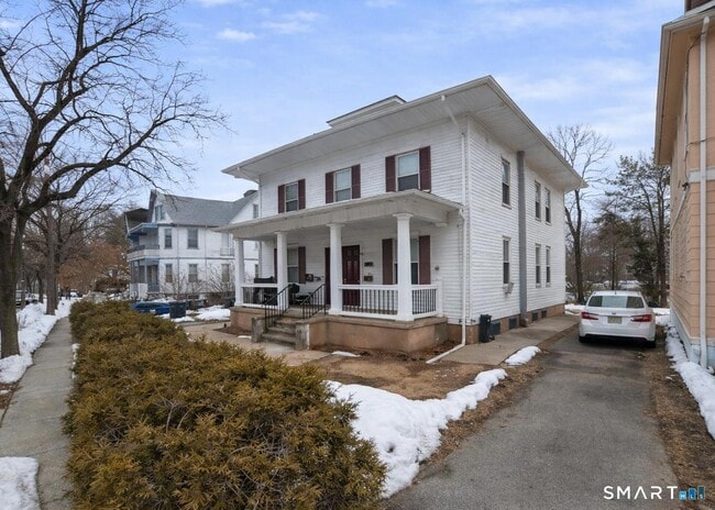 Photo - 21 Young St Unit 2L