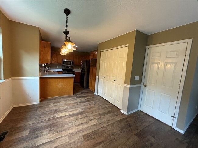 2 Melling Cir